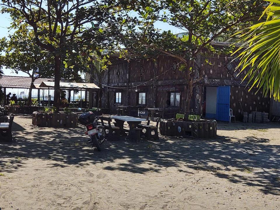 Seasun Beach Resort & Hotel Lucapon Екстериор снимка