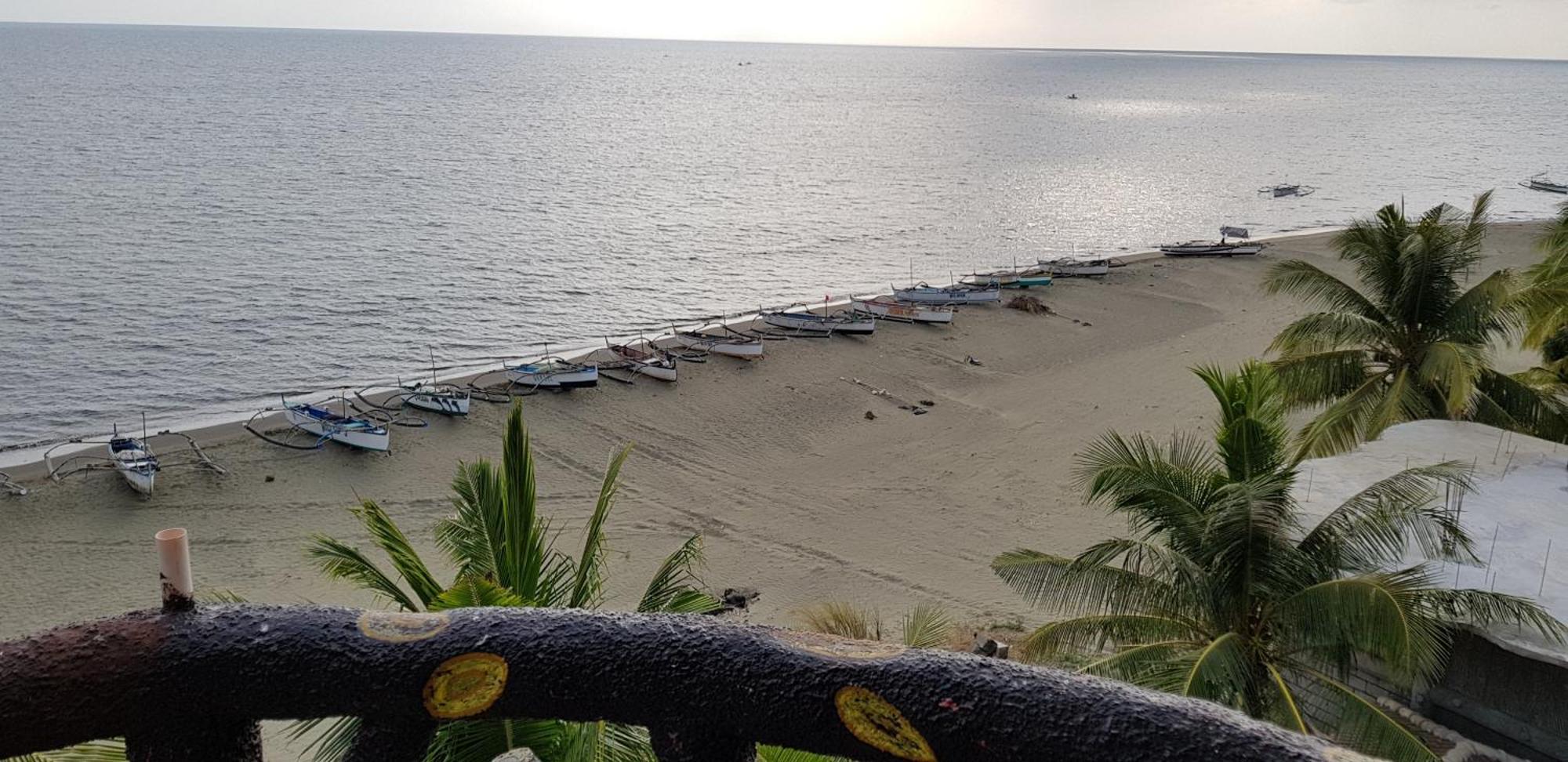 Seasun Beach Resort & Hotel Lucapon Екстериор снимка